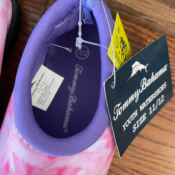 New with Tags Tommy Bahama Water Shoes Girl’s Kids Tye Dye Sz 11/12 - Picture 3 of 6